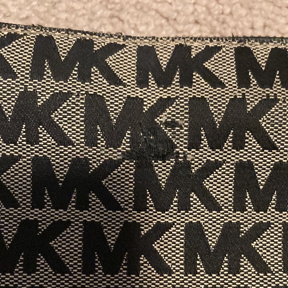 Michael Kors Purse - Picture 4 of 7